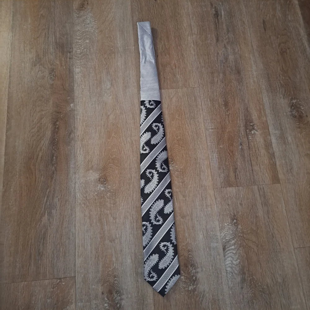 Karl Knox Vintage Silver Black Necktie Elegant Paisley Polka Dot Striped Design